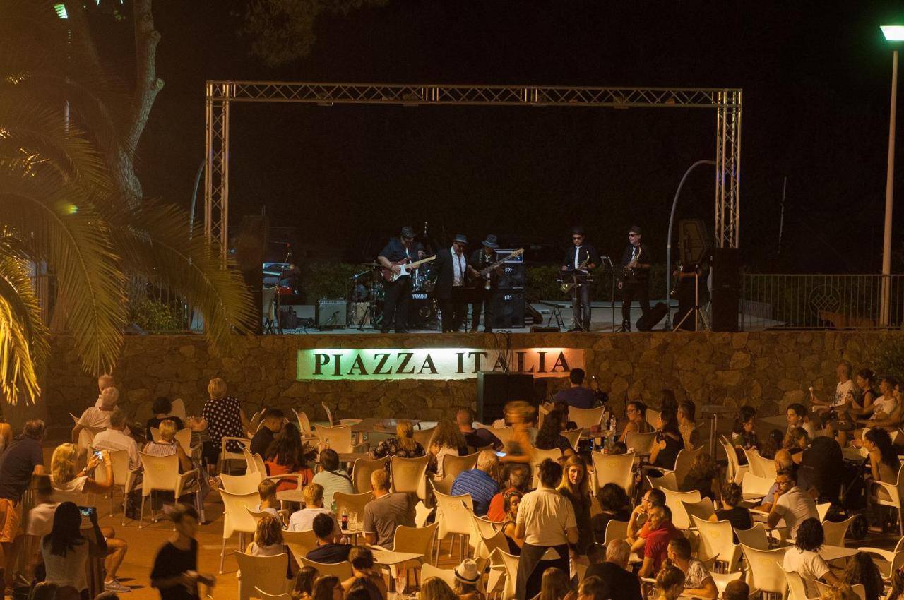 Le Residenze Di Piazza Italia Apartment Costa Rei Bagian luar foto